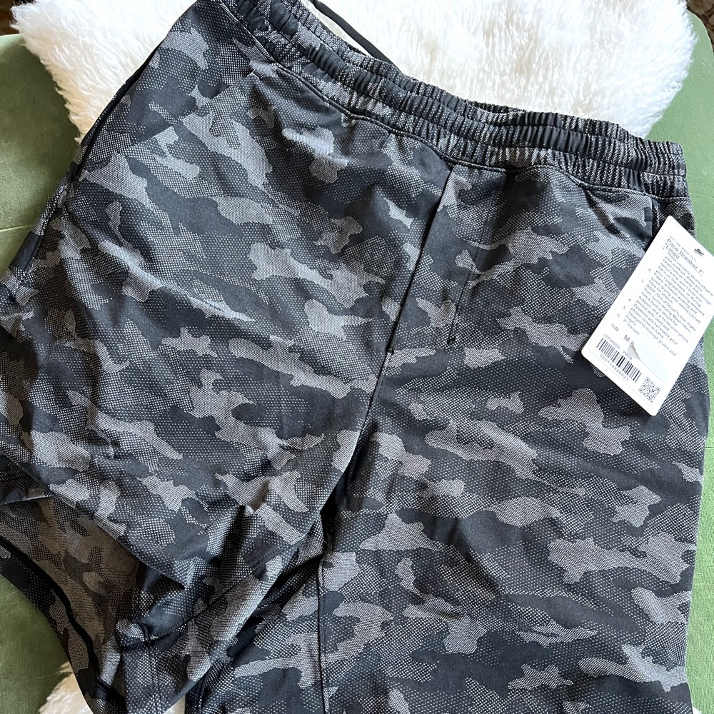 Lululemon Pace Breaker Lined
